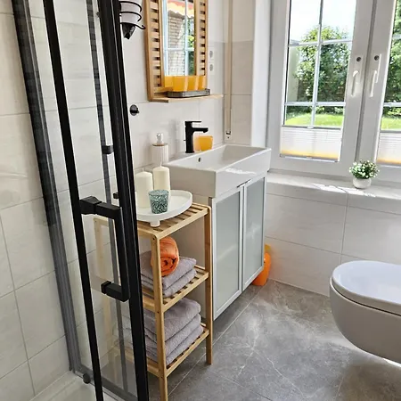 Sunshine - Mit 3 Schlafzimmern, Businesswohnung, Pendler, Monteurzimmer Und Familien Naehe Salzgitter