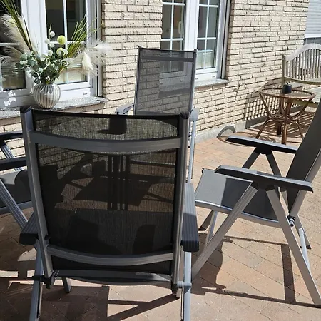 Sunshine - Mit 3 Schlafzimmern, Businesswohnung, Pendler, Monteurzimmer Und Familien Naehe * Salzgitter