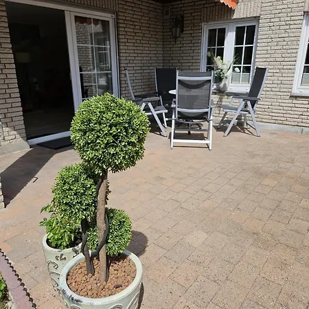 Sunshine - Mit 3 Schlafzimmern, Businesswohnung, Pendler, Monteurzimmer Und Familien Naehe * Salzgitter