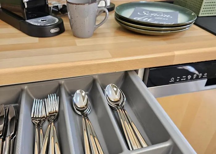 Sunshine - Mit 3 Schlafzimmern, Businesswohnung, Pendler, Monteurzimmer Und Familien Naehe * Salzgitter