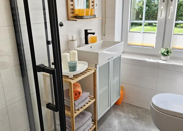 Sunshine - Mit 3 Schlafzimmern, Businesswohnung, Pendler, Monteurzimmer Und Familien Naehe Salzgitter