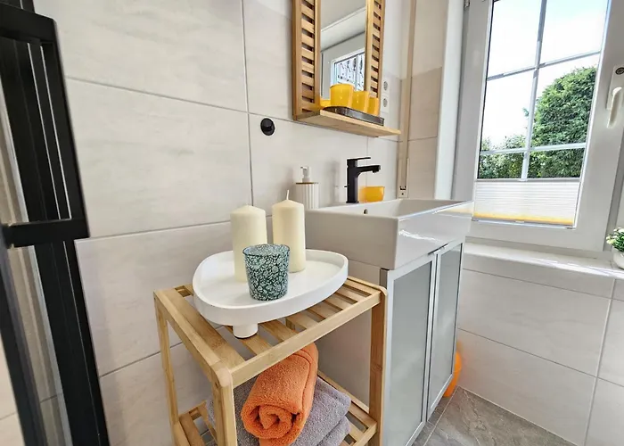 Lejlighed Sunshine - Mit 3 Schlafzimmern, Businesswohnung, Pendler, Monteurzimmer Und Familien Naehe